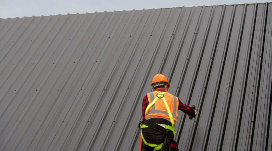 Professional gutter cleaning in Stow, NY